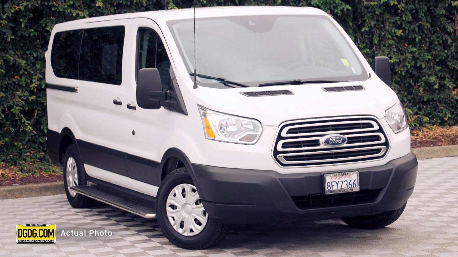 2019 ford passenger vans